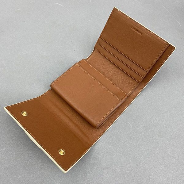 世界中で大人気♪セリーヌ コピー スモール トリフォールドウォレット 10D572BZ9_01TAN級品