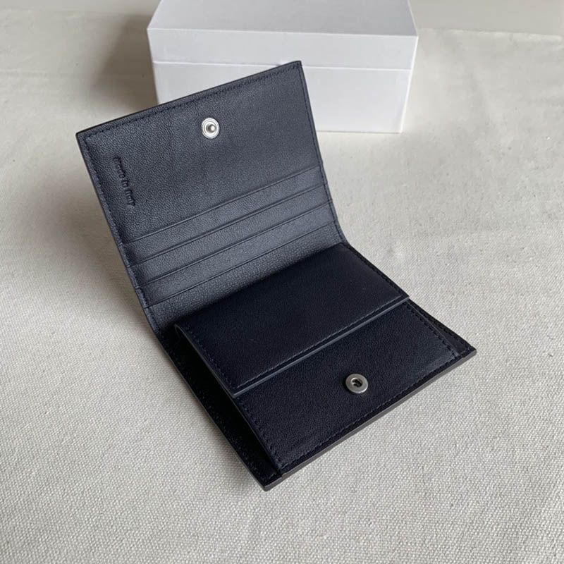 定番☆セリーヌ☆コンパクト 偽物 折りたたみ財布 Cec50957高い品質
