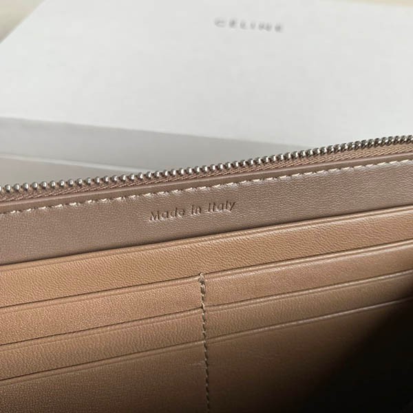 N級品【セリーヌ】ラージ ジップドウォレット 長財布 偽物 Cee39397代引きを販売