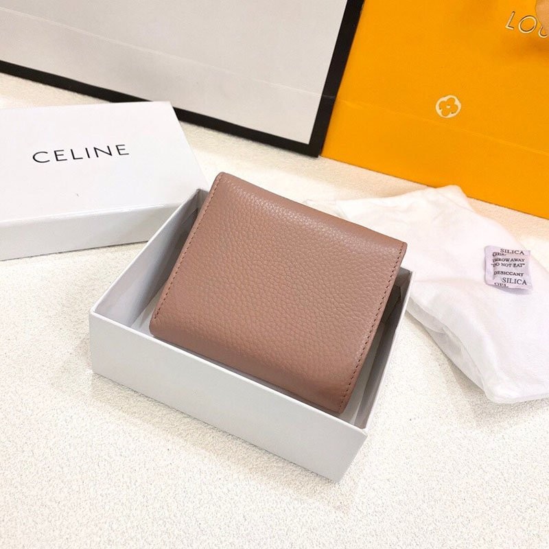 希少色 セリーヌ 偽物 スモール トリオンフウォレット シャイニー ペプル Cej96322激安送料無料