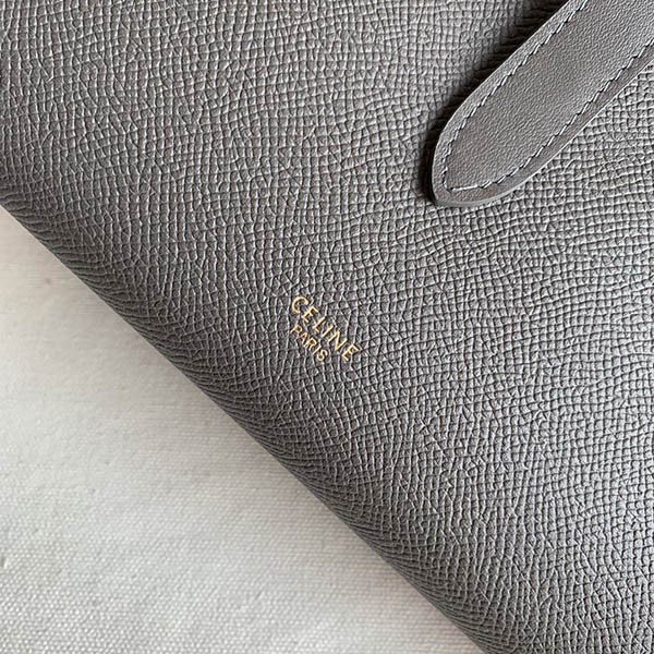 セリーヌ ラージ ストラップ 長財布 スーパーコピー Cem15842通販