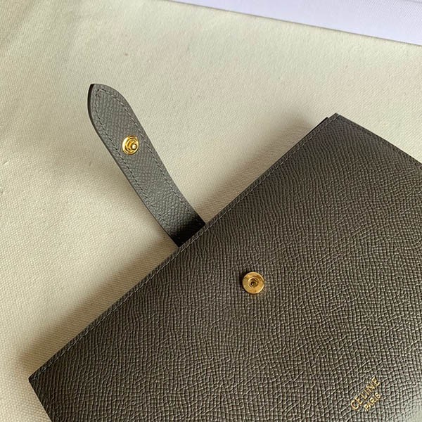 セリーヌ ラージ ストラップ 長財布 スーパーコピー Cem15842高い品質