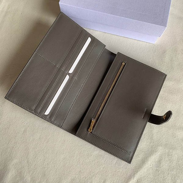 セリーヌ ラージ ストラップ 長財布 スーパーコピー Cem15842最高級