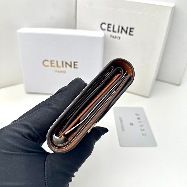 大人気♪セリーヌ スモール トリオンフウォレット最高な材質 コピー Ceo11067最高級