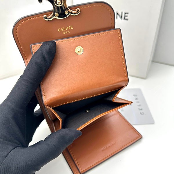 大人気♪セリーヌ スモール トリオンフウォレット最高な材質 コピー Ceo11067代引きを販売
