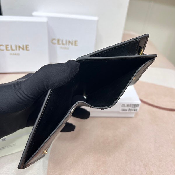 ◆すぐ届く◆セリーヌ コンパクトウォレット ブランドコピー Giftにも♪ Cep69348代引きを販売