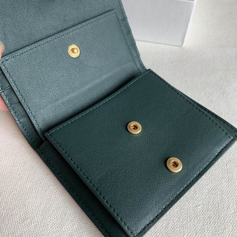 大人気！☆セリーヌ☆コンパクト 折りたたみ財布 偽物 Ceq59431N級品