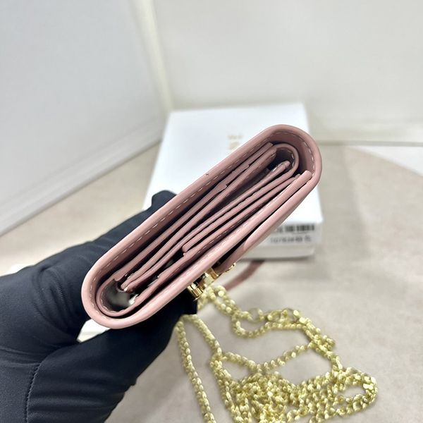 稀少セリーヌ 偽物 ラムスキンフラップウォレット ミニ財布 Ces83090通販
