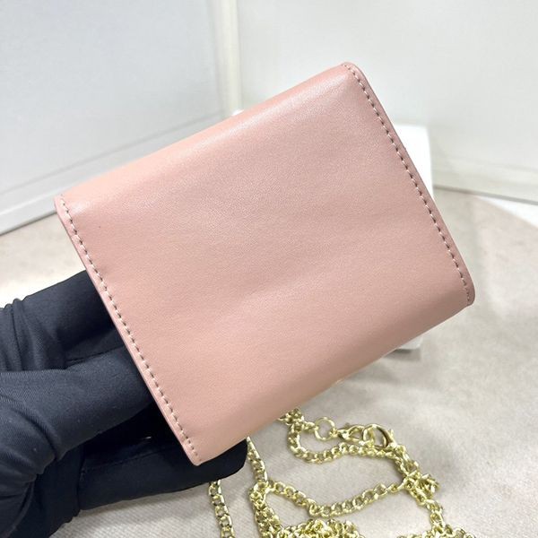 稀少セリーヌ 偽物 ラムスキンフラップウォレット ミニ財布 Ces83090激安送料無料