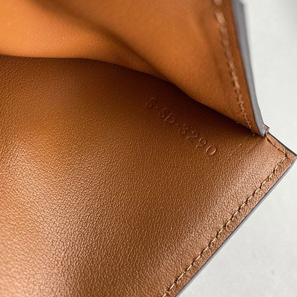 21-22AWセリーヌ スーパーコピー スモール フラップウォレット Ceu57538品質保証