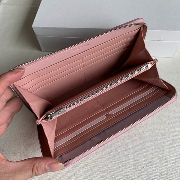 ◆すぐ届く◆セリーヌ 偽物 ラージ ジップドウォレット 長財布 Cev58190N級品
