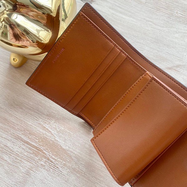★日本!!人気！セリーヌ コピー スモールトリフォールドウォレット(トリオンフ) Cey58336品質保証