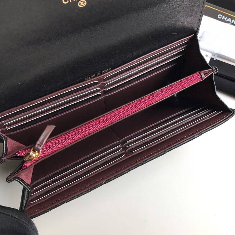 大人気！シャネル 二折りカブセ長財布 マトラッセ コピー shw23204代引きを販売