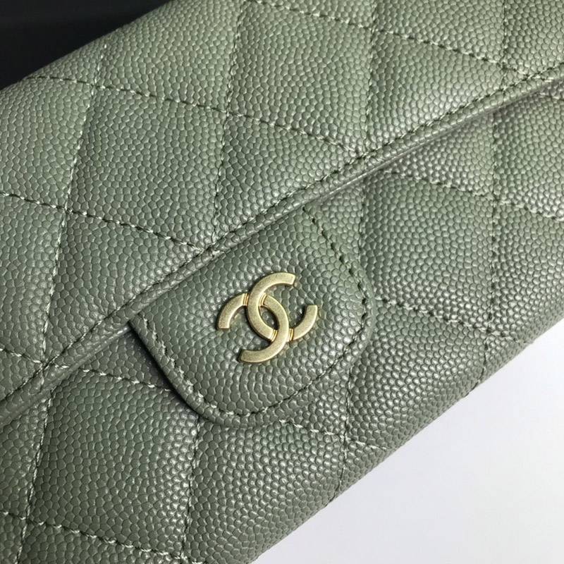 争奪戦 シャネル 二折りカブセ長財布 キャビア コピー shm47119人気