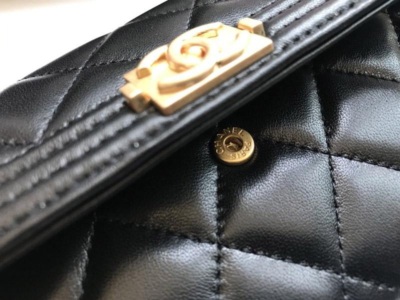 新色☆希少 シャネル 長財布 コピー ボーイ シャネル マトラッセ shk25482人気