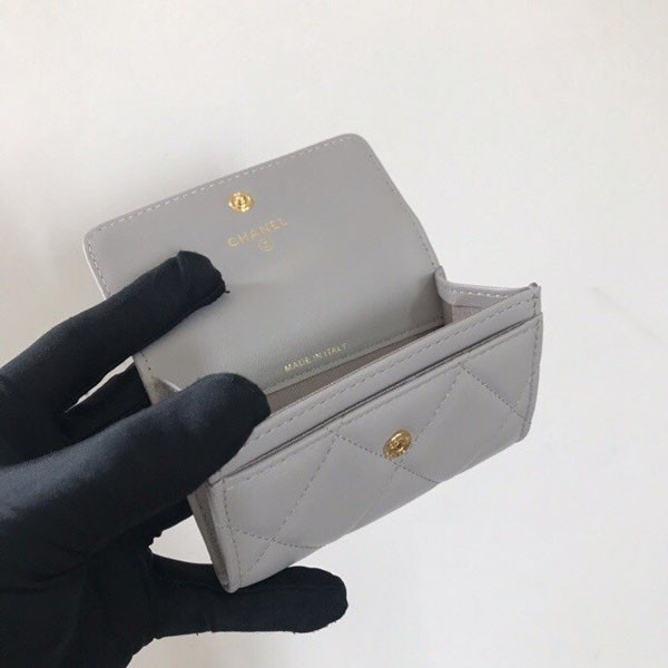 定番人気 シャネル ミニコインパース グレー 偽物 sho35547代引きを販売
