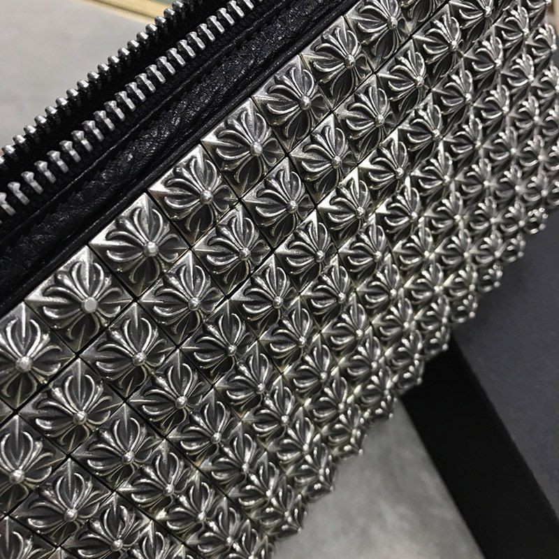 21-22AW クロムハーツ風 財布 コピーゼロピラミッドスタッズ/ラウンドファスナー財布/ヘビーレザー Kub01611品質保証