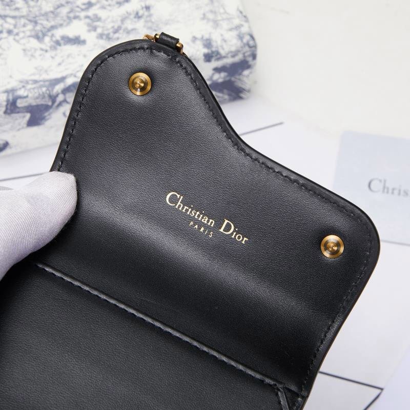 最安値挑戦【ディオール】SADDLE Dモチーフロータスウォレット コピー dem79399最高級