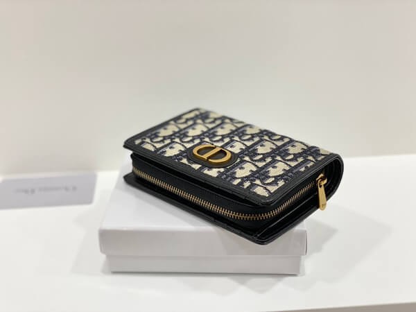 ディオールオブリーク カロ スーパーコピー 折り財布N級品 deu66810代引きを販売