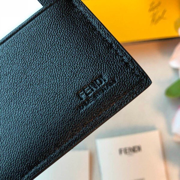 ★日本!!人気！フェンディ コピー ブラックレザー二つ折り財布 feo02506N級品