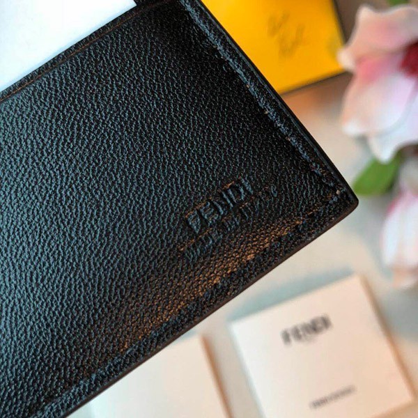 累積売上総額第１位！フェンディ 二つ折り財布 コピー ブラウンレザー feo64774N級品