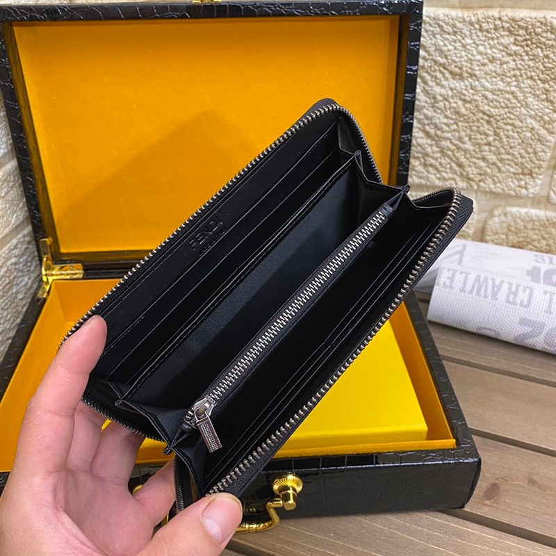 ★日本!!人気！フェンディ 長財布 スーパーコピー シンプルクール パッチロゴ ファスナー カスタマイズ feq41713品質保証
