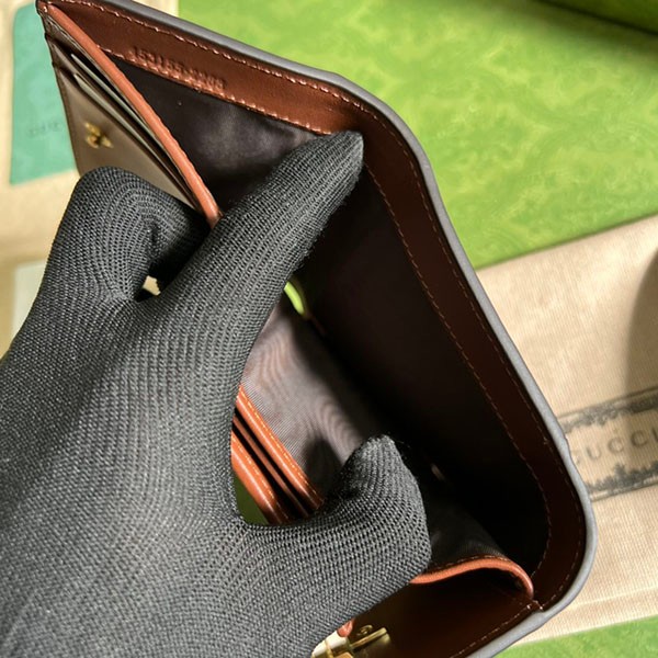 大人気！グッチ GG スプリーム 折りたたみウォレット 偽物N級品 guj05193品質保証