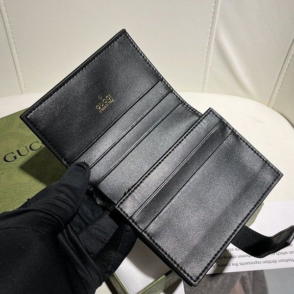 目を惹くカラー グッチ GGキルティング 折りたたみ財布 偽物 gul14964N級品