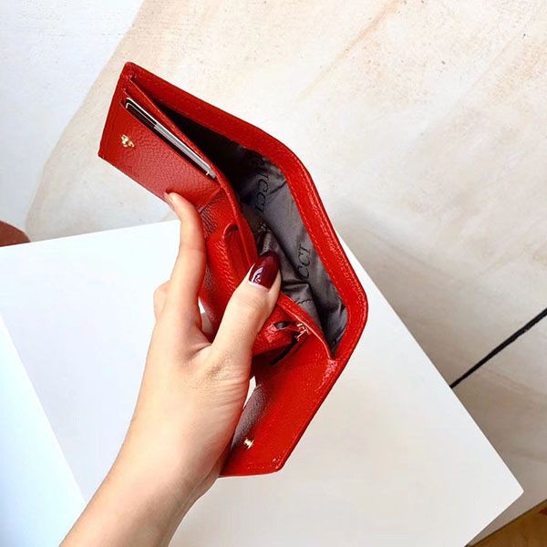 超話題!グッチ GGマーモント コピー レザー 三つ折り ウォレット gul40801高い品質