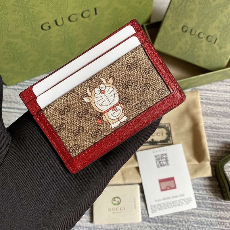 希少色 ドラえもん×グッチスーパーコピー 偽物 プリントGG パスケース カード入 guq40853通販
