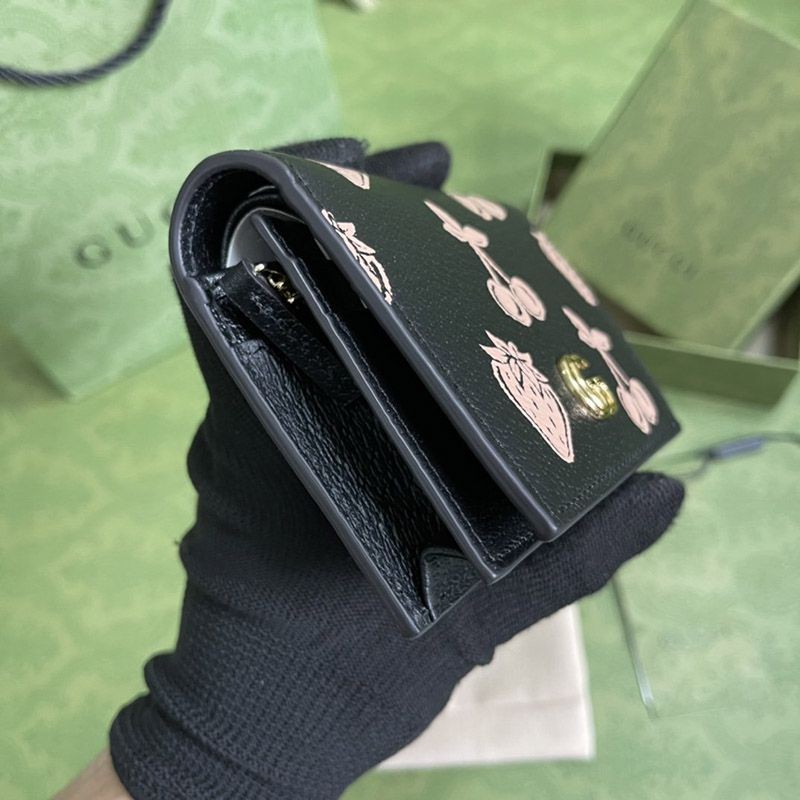 ☆超人気☆【グッチ】 GGマーモント ベリー カードケース ウォレット guy98768高い品質
