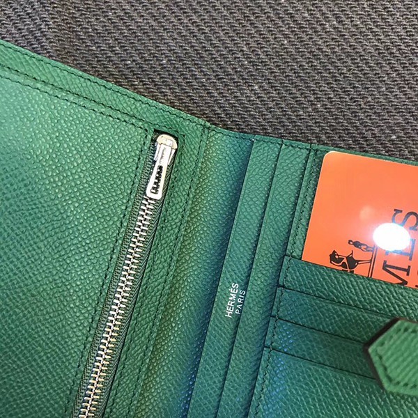 エルメス ベアン コンパク 偽物トエプソン シルバー金具he19069激安送料無料