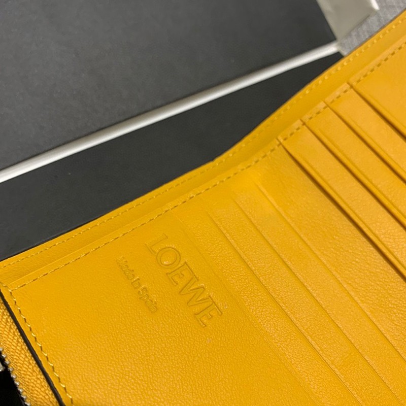 累積売上総額第１位！【ロエベ 財布 偽物】 アナグラム トリフォルド 6 cc ウォレット 0010508422N級品