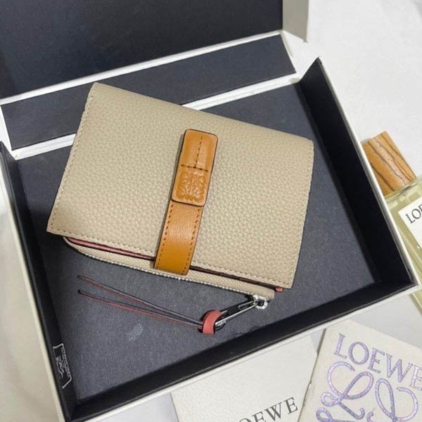 【ロエベ】新作スリムジップ二つ折り財布 コピー Slim Zip Bifold Wallet loe53059通販