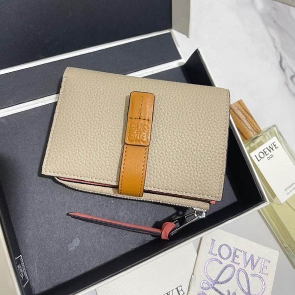 【ロエベ】新作スリムジップ二つ折り財布 コピー Slim Zip Bifold Wallet loe53059激安送料無料