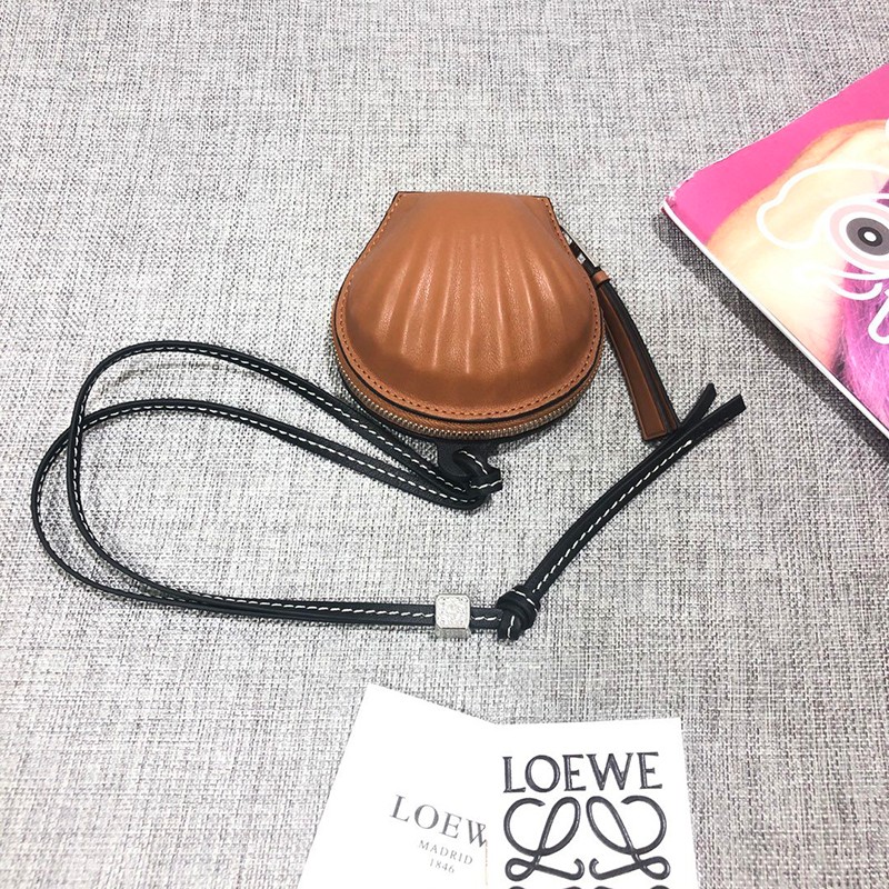 目を惹くカラー ロエベ 財布 スーパーコピー シェル ポーチ ミニ log21856通販