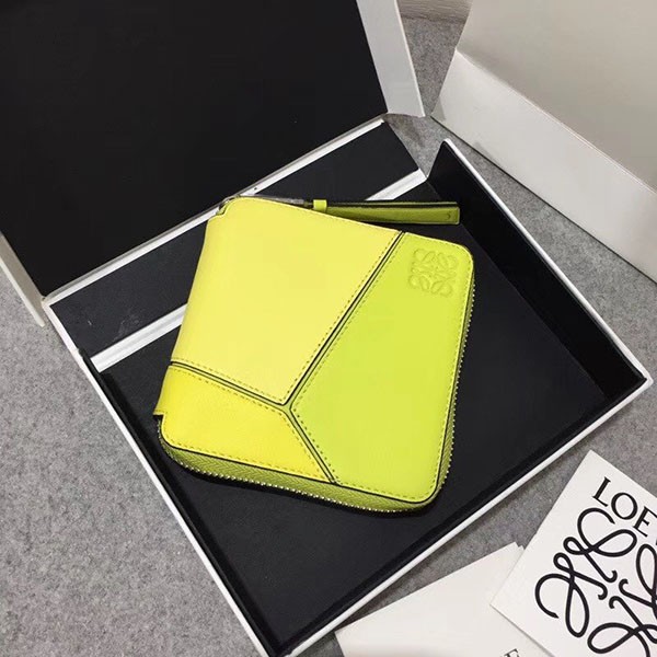 超話題!ロエベ◇パズル 偽物 ラウンドジップ二つ折り財布 loi03845通販