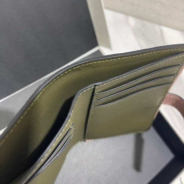 【ロエベ 偽物】新作スリムジップ二つ折り財布 Slim Zip Bifold Wallet lol49919N級品