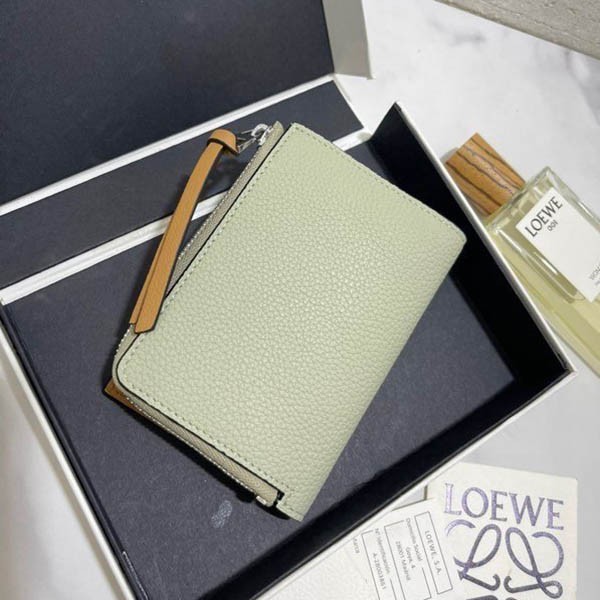 【ロエベ】新作スリムジップ二つ折り財布 偽物 Slim Zip Bifold Wallet lom88620人気