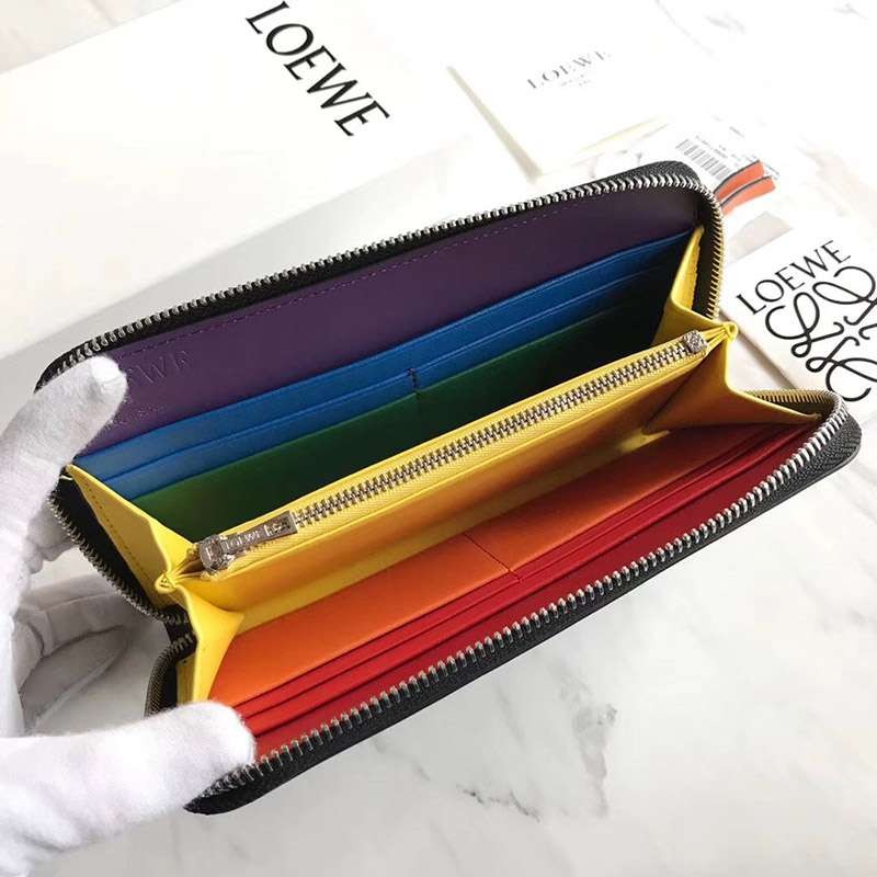 人気！2022新作 ロエベ ジップアラウンド ウォレット スーパーコピー loo12884N級品