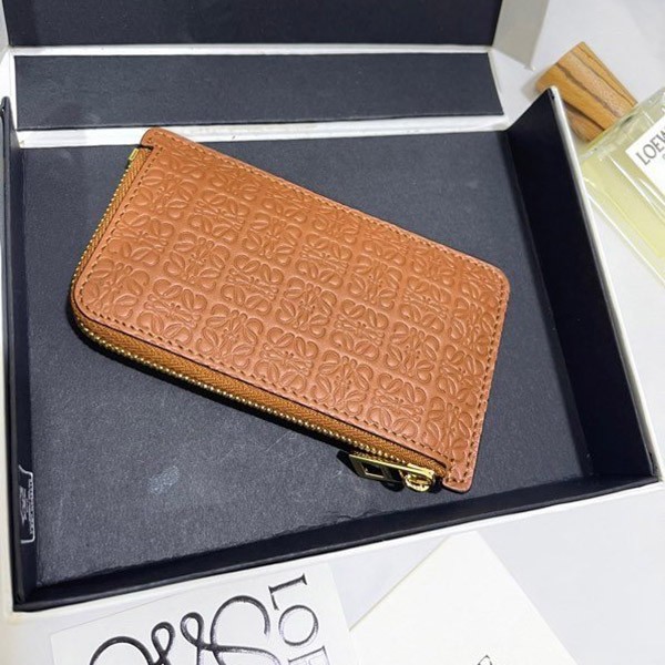 超話題!ロエベ リピート ロゴ コイン カードホルダー 偽物 lot79595通販