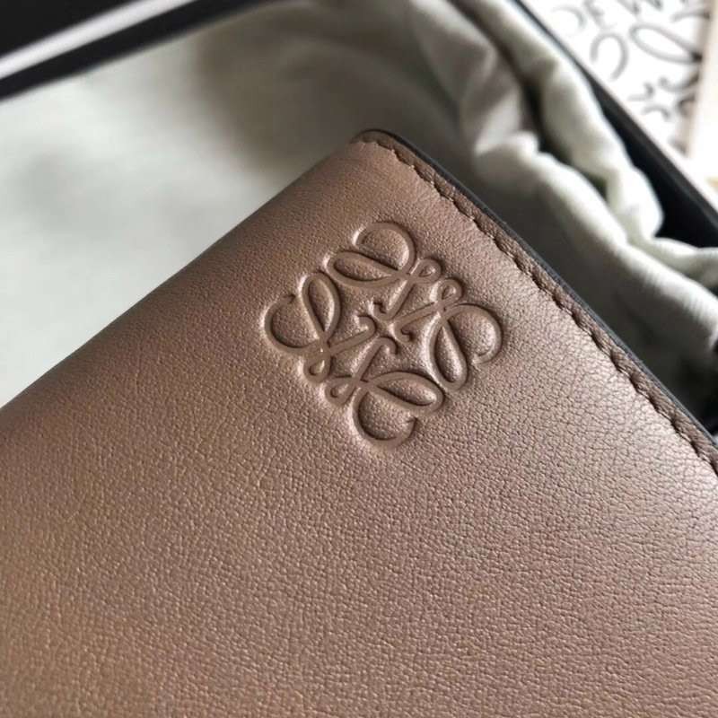 【人気商品】 ロエベ ジップアラウンド ウォレット パロディ lou51252激安送料無料