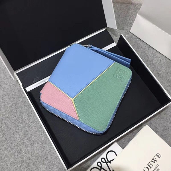 日本未入荷 ロエベ◇パズル◇ラウンドジップ二つ折り財布 コピー lou75224通販