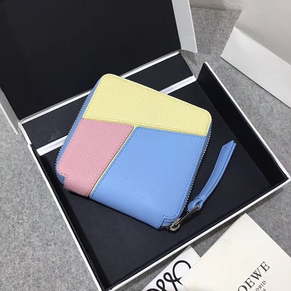 日本未入荷 ロエベ◇パズル◇ラウンドジップ二つ折り財布 コピー lou75224高い品質