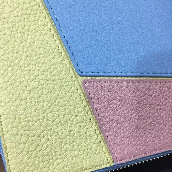 日本未入荷 ロエベ◇パズル◇ラウンドジップ二つ折り財布 コピー lou75224最高級