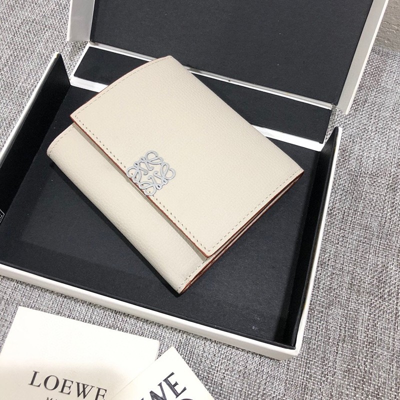 稀少【ロエベ ウォレット スーパーコピー】 アナグラム トリフォルド 6 cc ウォレット lov74312通販