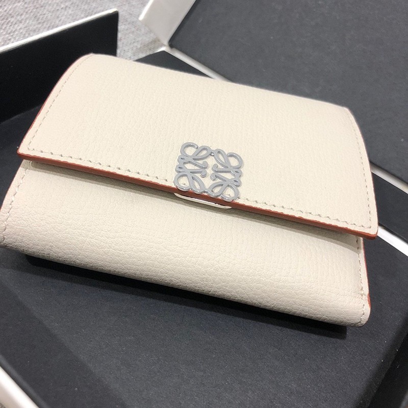 稀少【ロエベ ウォレット スーパーコピー】 アナグラム トリフォルド 6 cc ウォレット lov74312人気