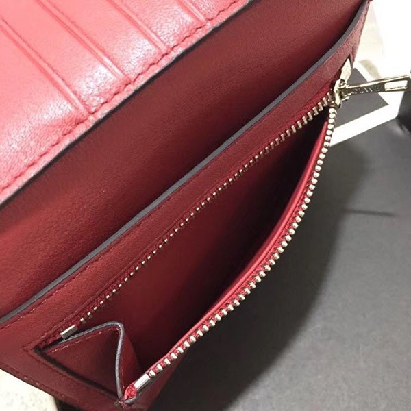 日本未入荷【ロエベ】バーティカル ウォレット ミディアム 偽物 low17528代引きを販売