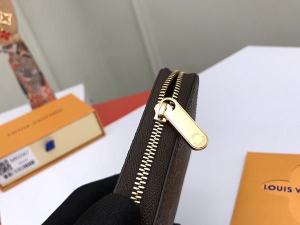 ルイヴィトン 財布 コピー モノグラム ジッピー コイン パース M60067高い品質