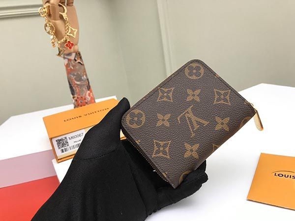 ルイヴィトン 財布 コピー モノグラム ジッピー コイン パース M60067代引きを販売